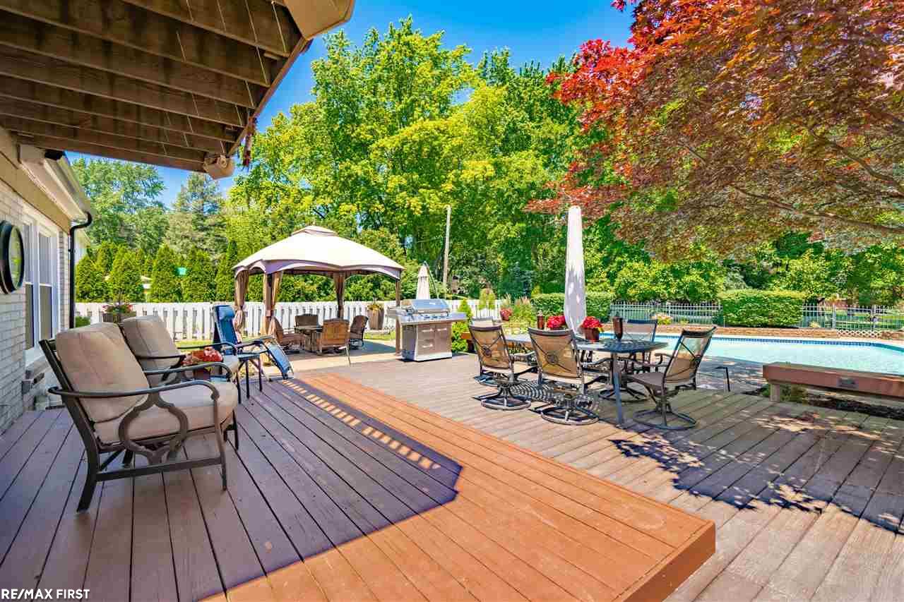 807 Lake Forest Road Rochester Hills, MI 48309 - Photo 52 of 63