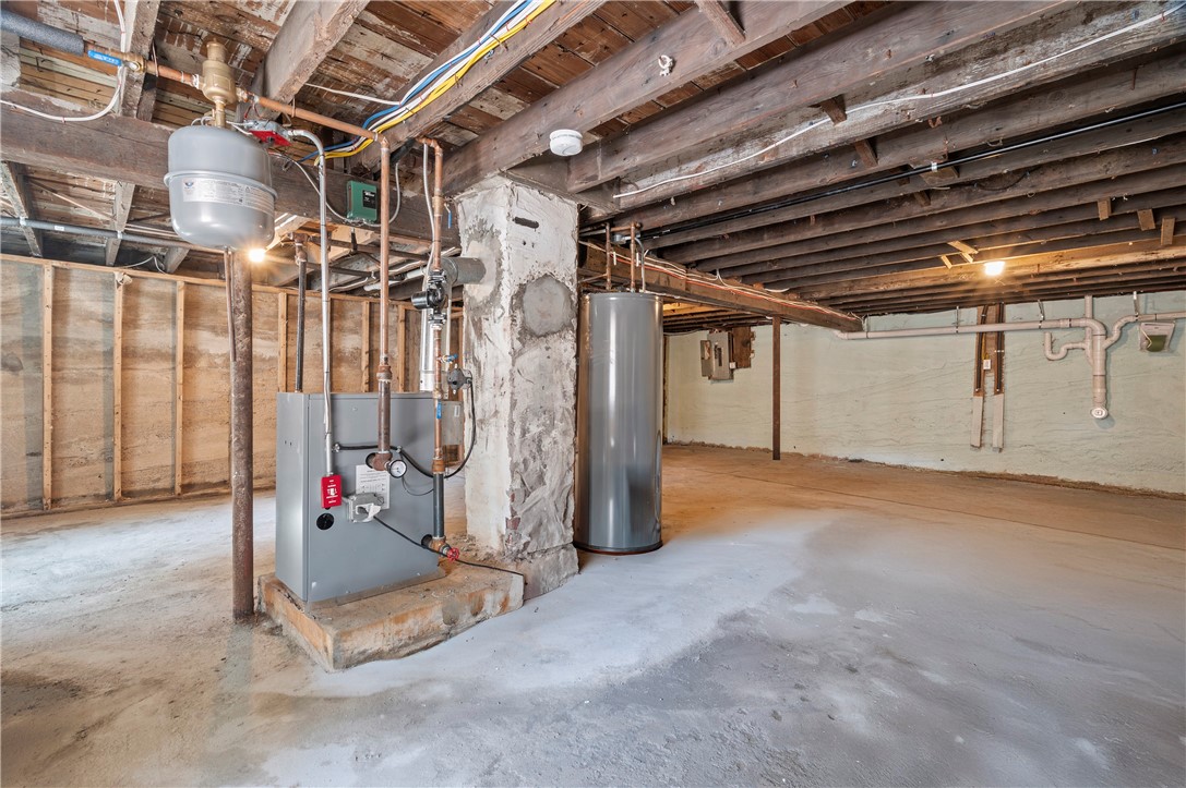 1008 Toll Gate Road Warwick, RI 02886 - Photo 31 of 35