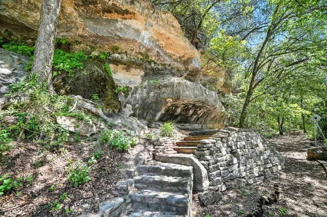 a view of outdoor space