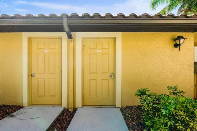 $348,800 | 7235 River Hammock Drive, Unit 102, Bradenton, FL 34212