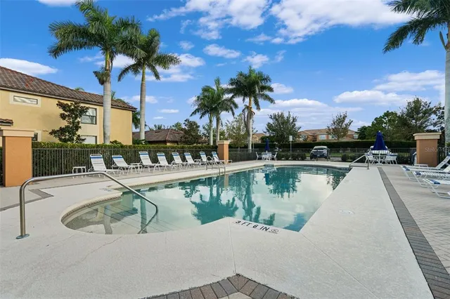 $348,800 | 7235 River Hammock Drive, Unit 102, Bradenton, FL 34212