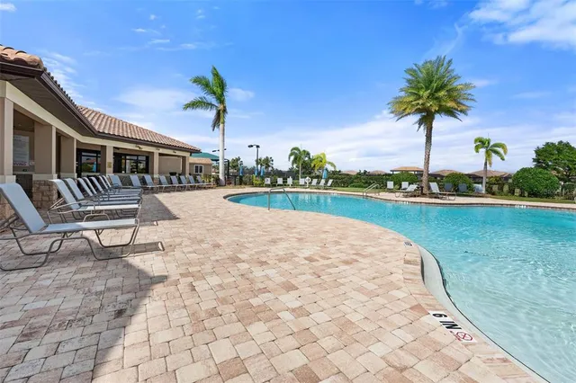 $348,800 | 7235 River Hammock Drive, Unit 102, Bradenton, FL 34212