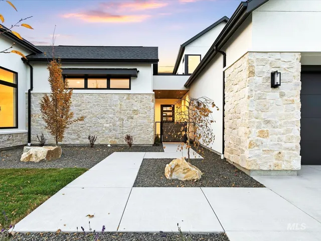 $1,948,000 | 3671 North Harvest Moon Way, Eagle, ID 83616