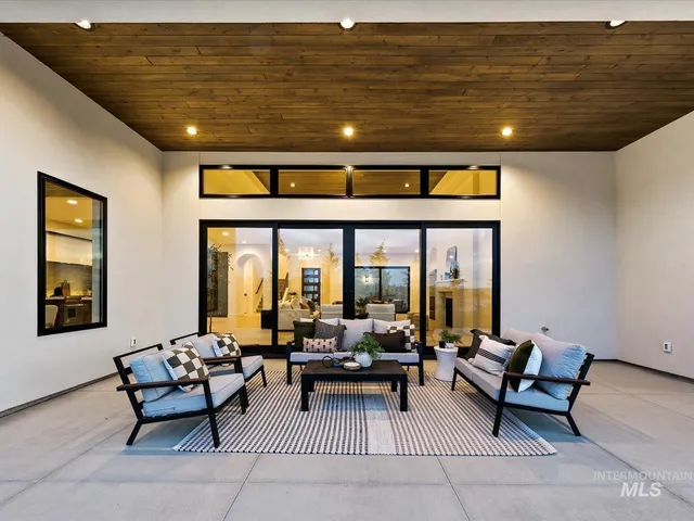 $1,948,000 | 3671 North Harvest Moon Way, Eagle, ID 83616