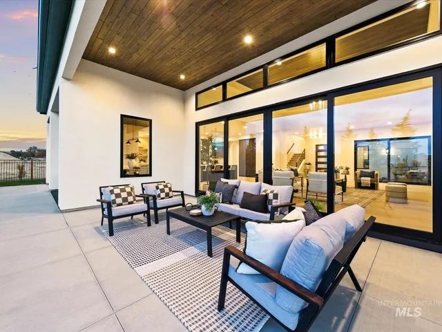 $1,948,000 | 3671 North Harvest Moon Way, Eagle, ID 83616