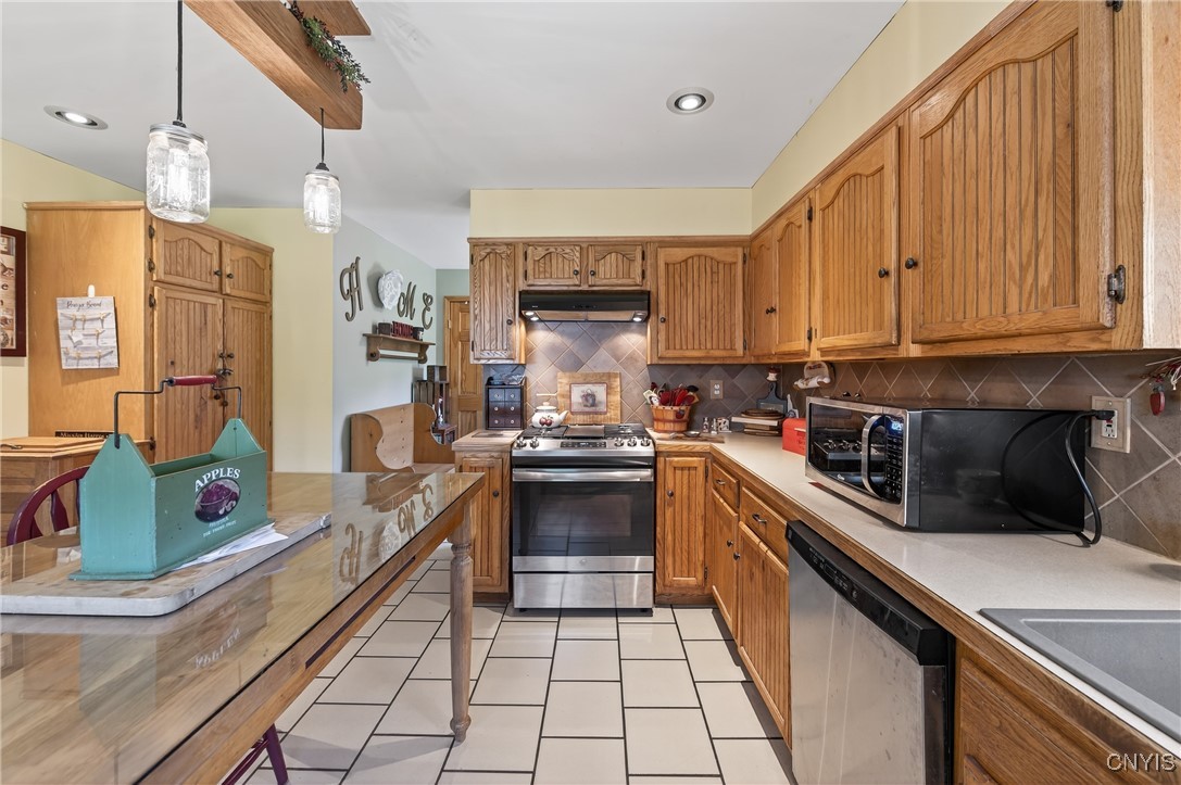 7616 Brown Road Wolcott, NY 14590 - Photo 8 of 50 Gallery Image 8
