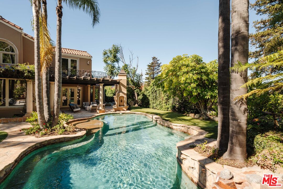 16799 Monte Hermoso Drive Pacific Palisades, CA 90272 - Photo 42 of 55 Gallery Image 42