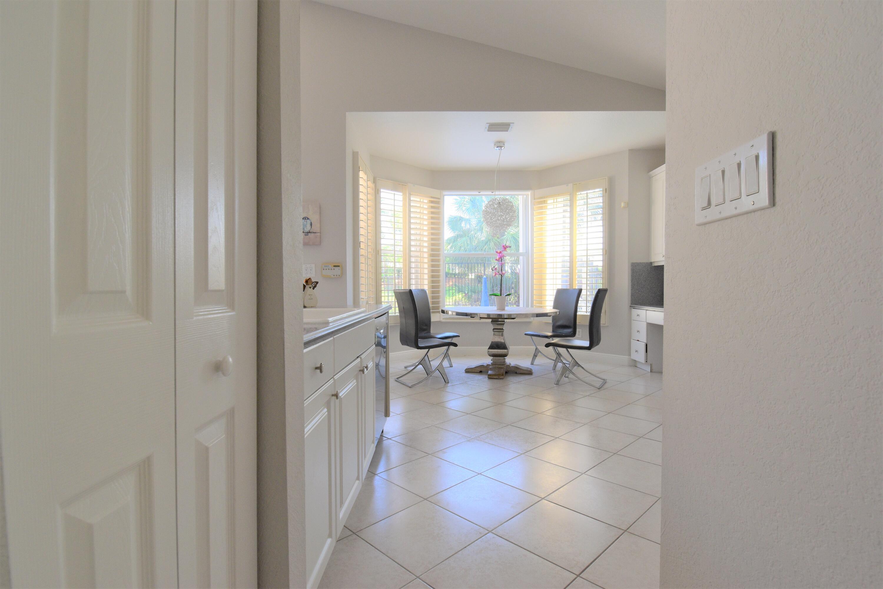 19233 Skyridge Circle Boca Raton, FL 33498 - Photo 20 of 92 18