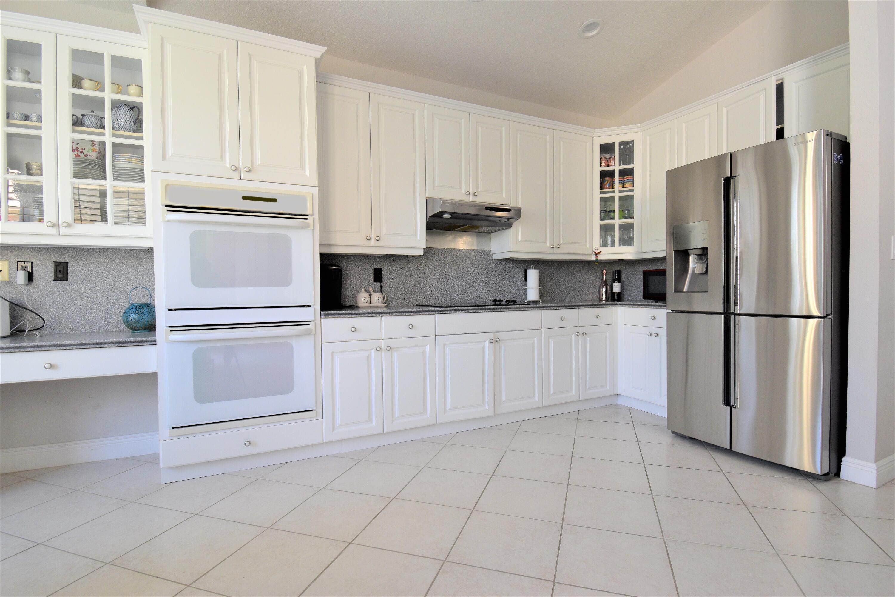 19233 Skyridge Circle Boca Raton, FL 33498 - Photo 22 of 92 20 (2)