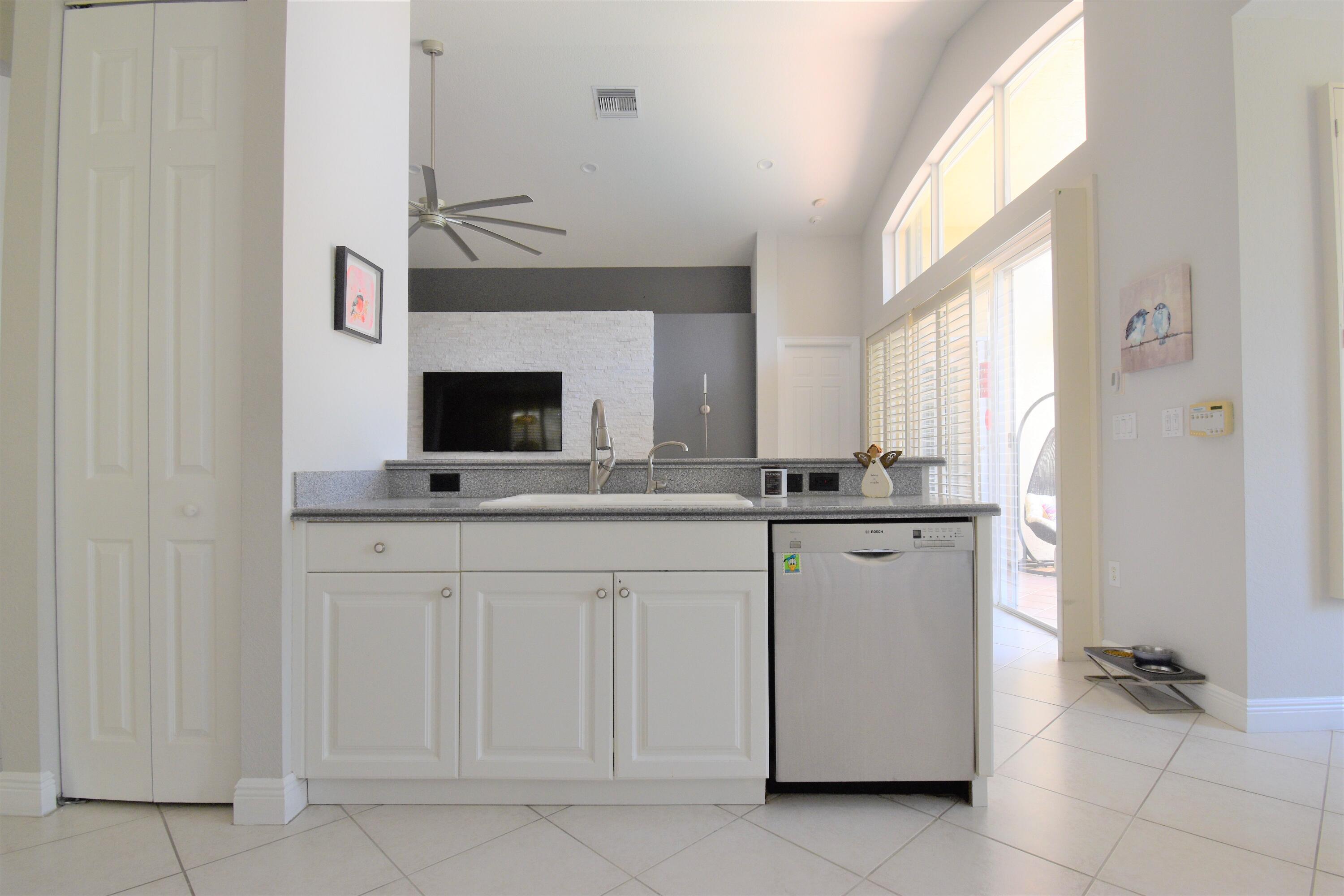 19233 Skyridge Circle Boca Raton, FL 33498 - Photo 26 of 92 24