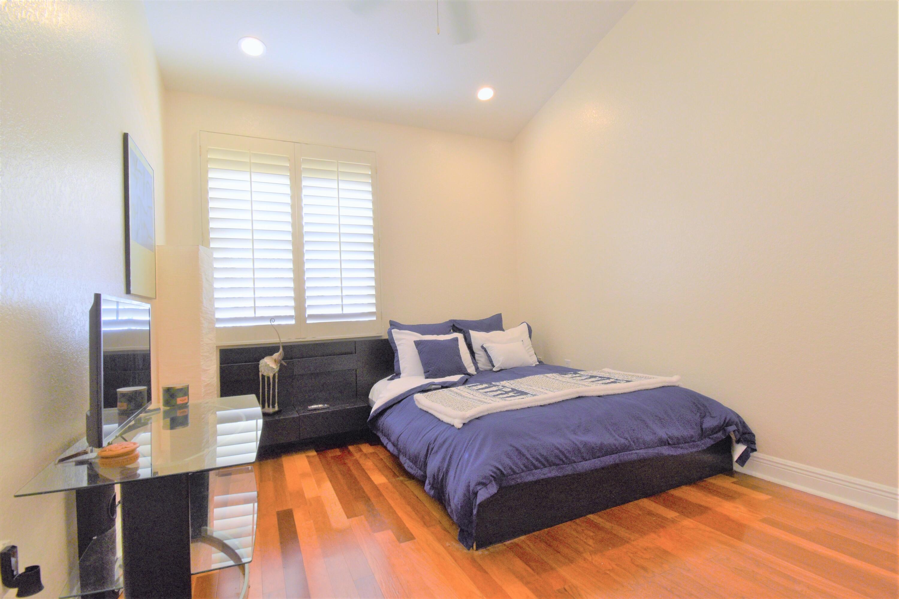 19233 Skyridge Circle Boca Raton, FL 33498 - Photo 39 of 92 34 (2)
