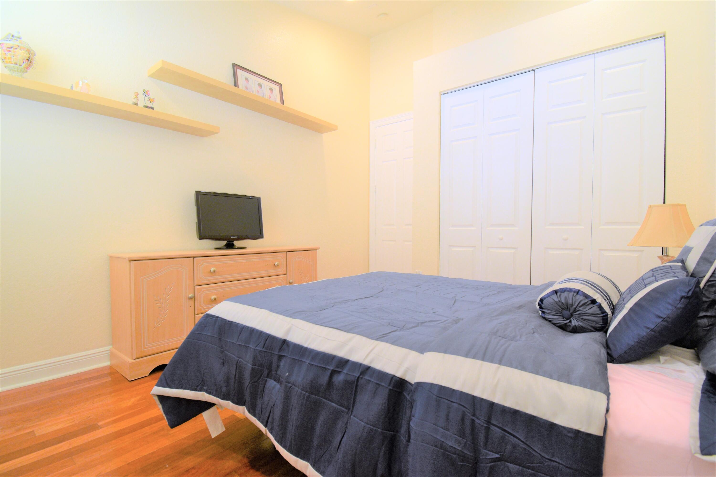 19233 Skyridge Circle Boca Raton, FL 33498 - Photo 43 of 92 38 (2)