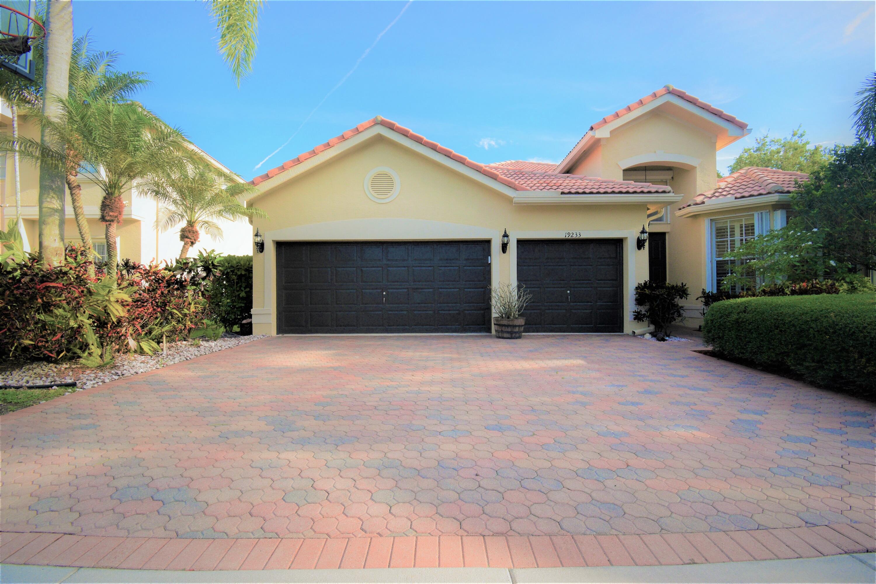 19233 Skyridge Circle Boca Raton, FL 33498 - Photo 8 of 92 2 (2)