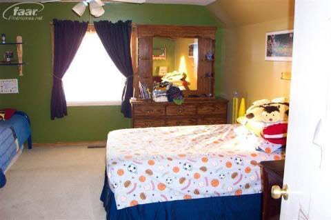 6358 North Yorkshire North Riding Road Flint, MI 48532 - Photo 10 of 15 20153040-9.JPG