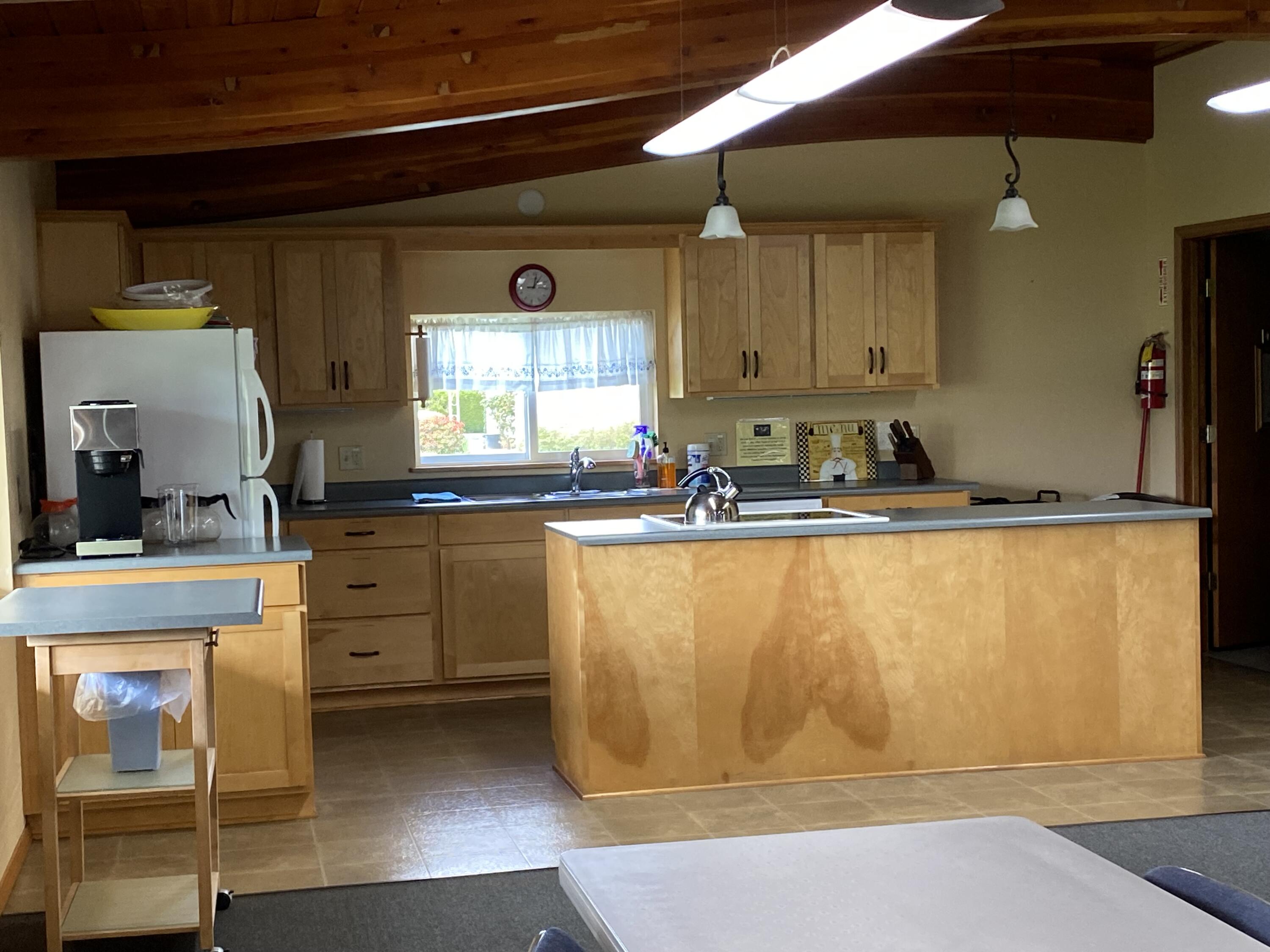 5076 Leonard Road, Unit 7 Grants Pass, OR 97527 - Photo 24 of 42 Clubhouse provided by park