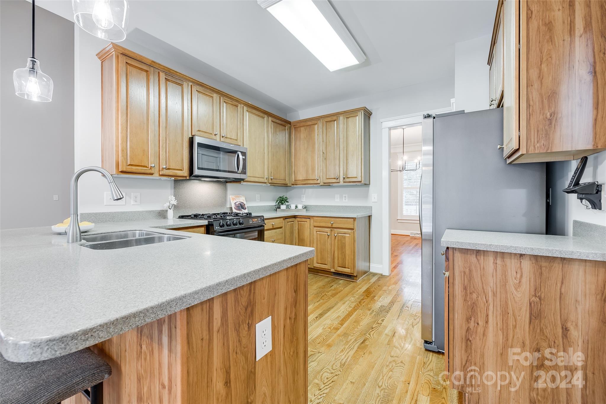 1094 Hunters Run Drive Tega Cay, SC 29708 - Photo 14 of 48 Gallery Image 14