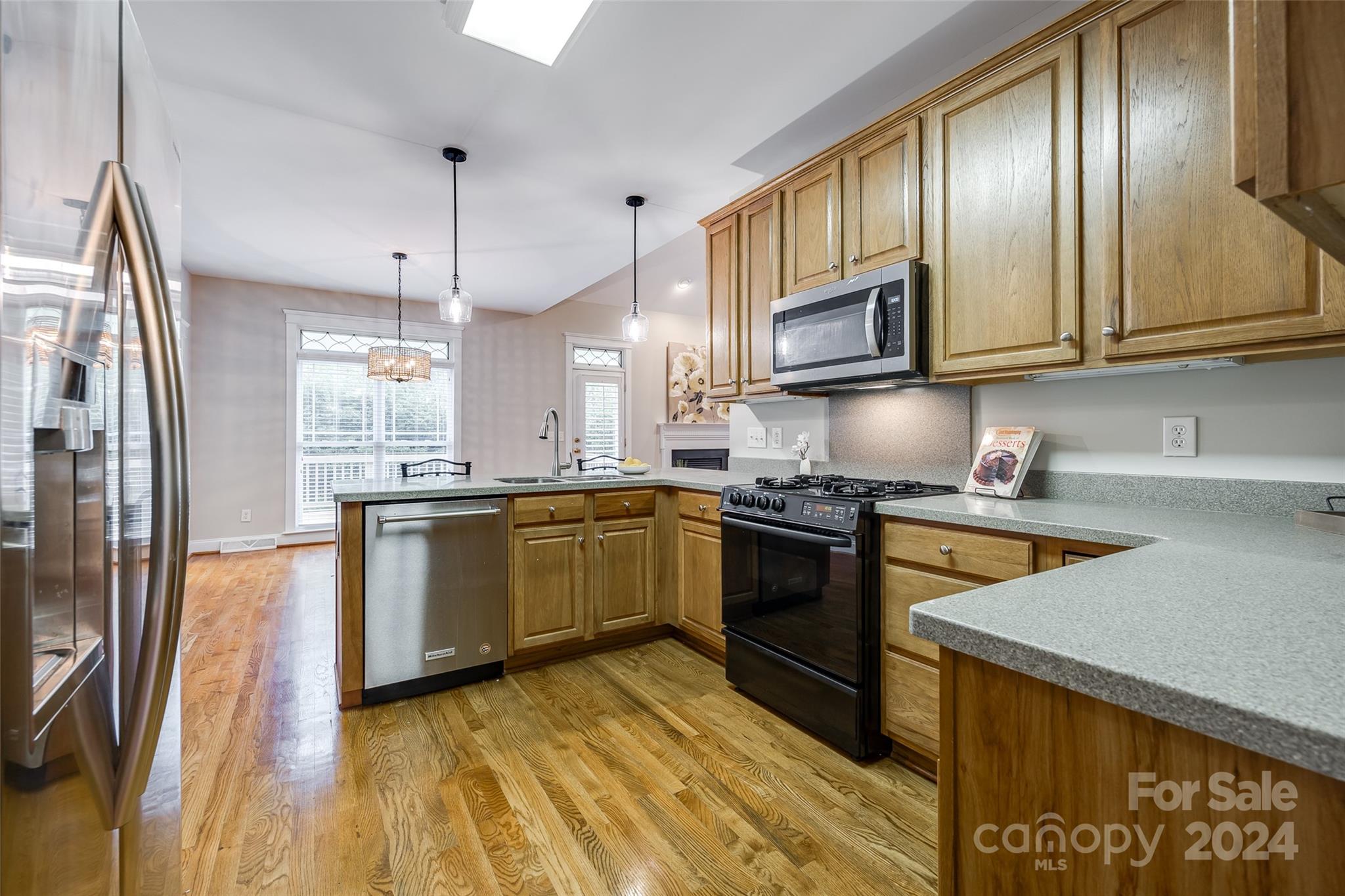 1094 Hunters Run Drive Tega Cay, SC 29708 - Photo 15 of 48 Gallery Image 15