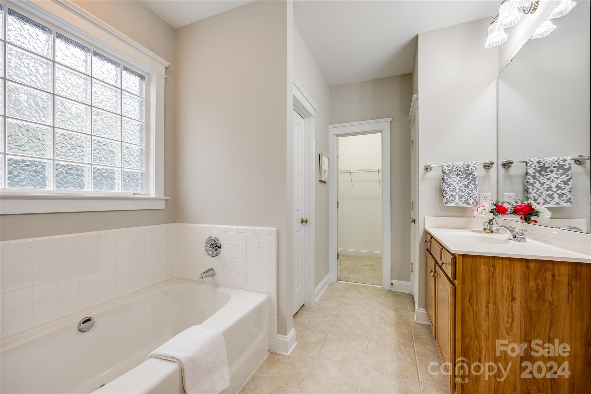 1094 Hunters Run Drive Tega Cay, SC 29708 - Photo 21 of 48 Gallery Image 21