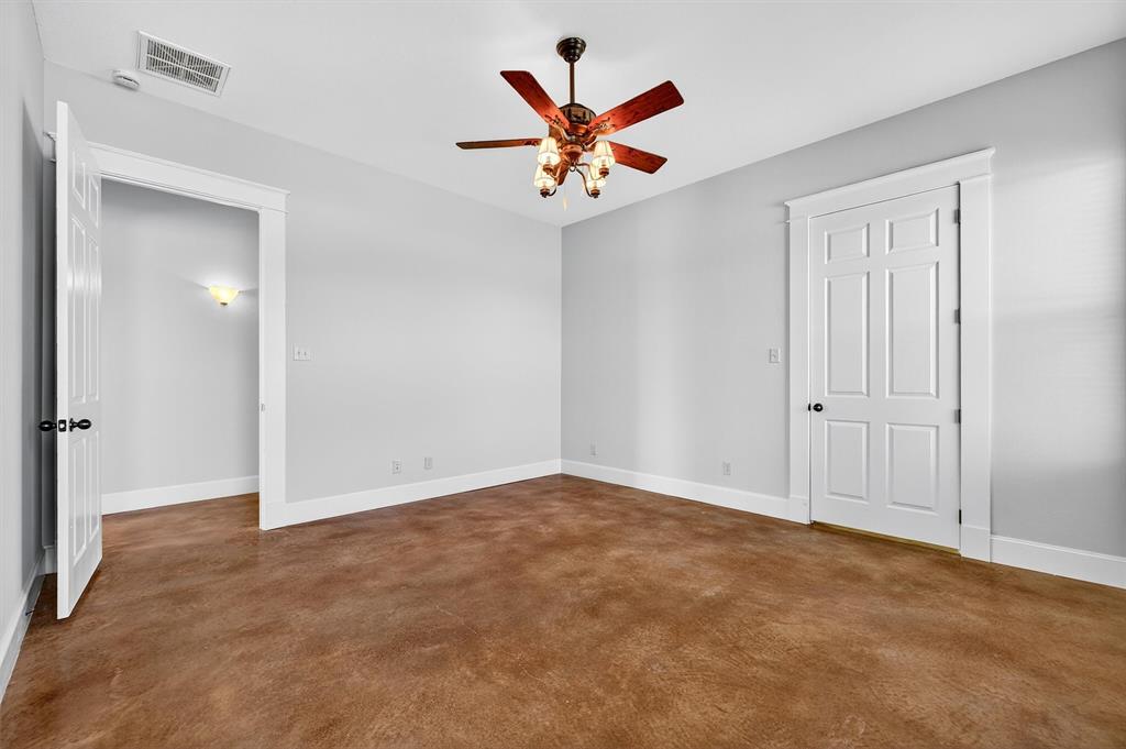 2166 Old Southmayd Road Sherman, TX 75092 - Photo 24 of 40 a view of an empty room