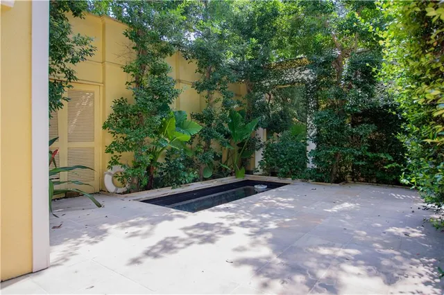 $2,200 | 1021 Esplanade Avenue, Unit 2, New Orleans, LA 70116