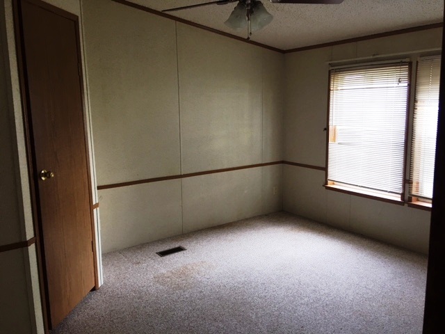 692 West Monticello Road Rochester, IN 46975 - Photo 2 of 8 Gallery Image 2