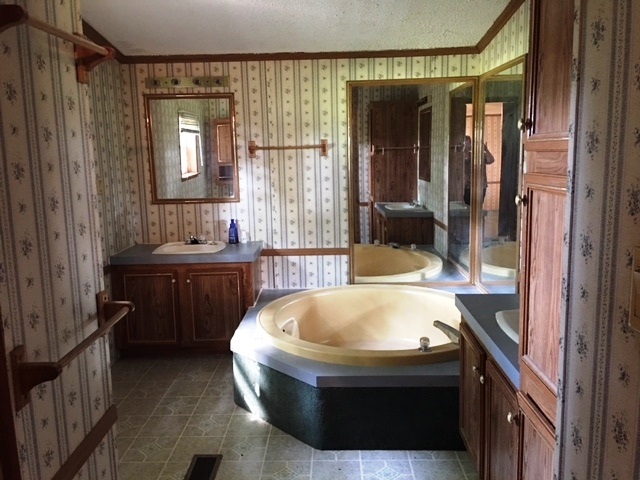 692 West Monticello Road Rochester, IN 46975 - Photo 4 of 8 Gallery Image 4