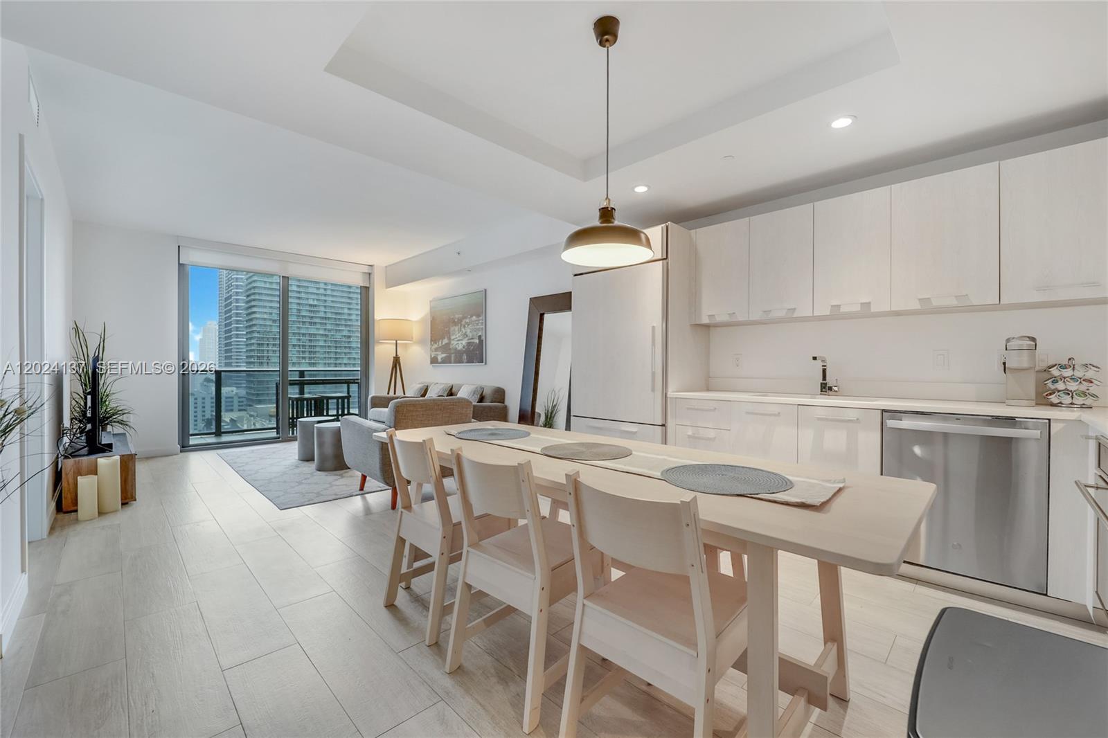 45 Southwest 9th Street, Unit 1905 Miami, FL 33130 - Photo 4 of 13