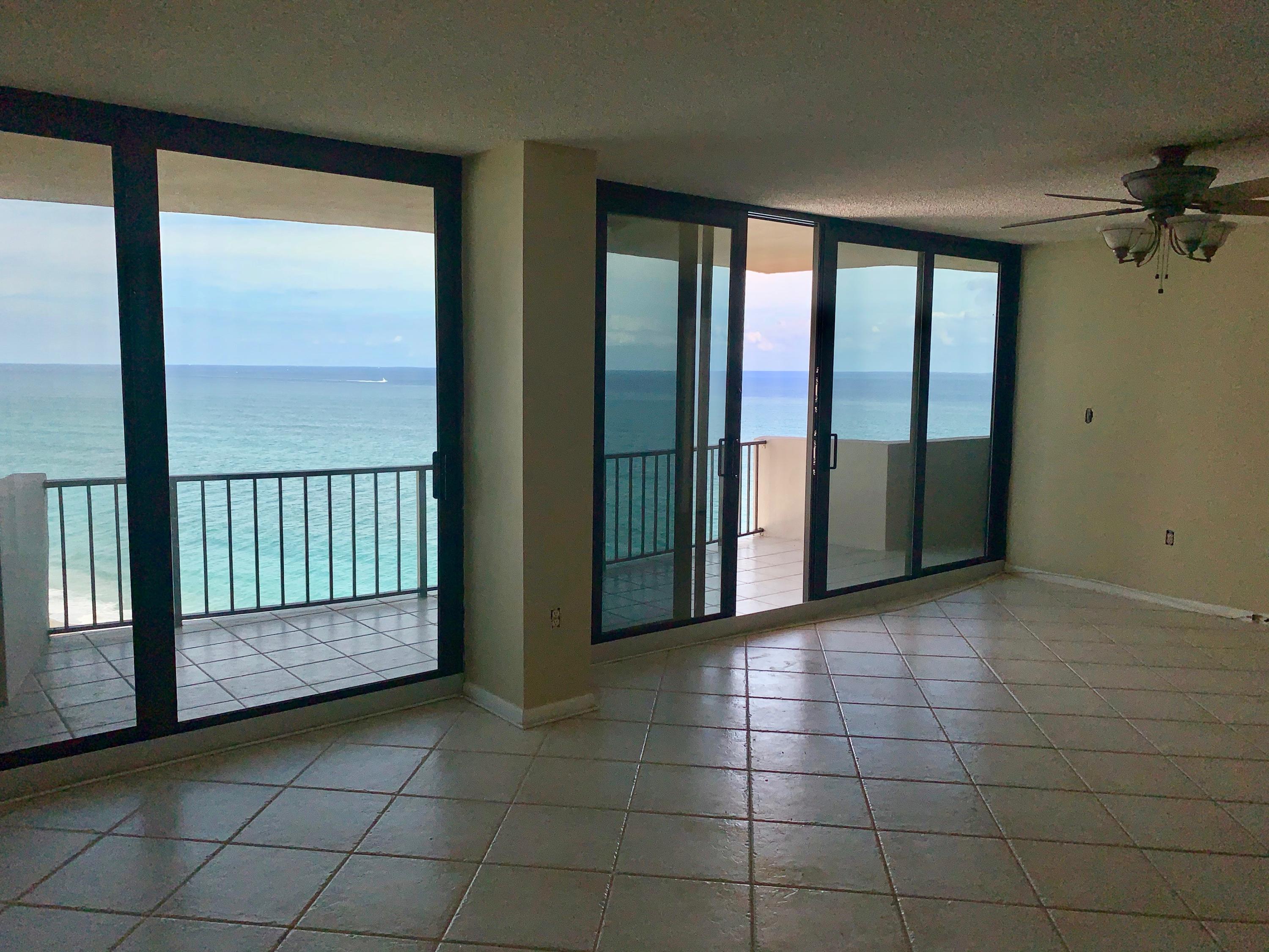 4200 North Ocean Drive, Unit 11601 Singer Island, FL 33404 - Photo 17 of 56 LIVING AREA SLIDING DOORS