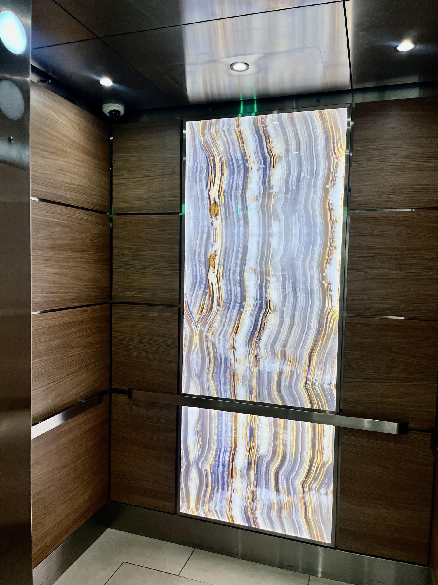 4200 North Ocean Drive, Unit 11601 Singer Island, FL 33404 - Photo 54 of 56 a view of walk in entryway