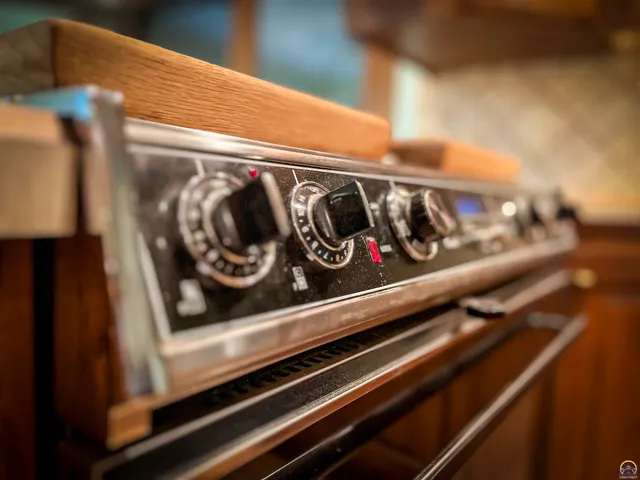 $279,000 | 3217 Southwest 33rd Court, Topeka, KS 66614