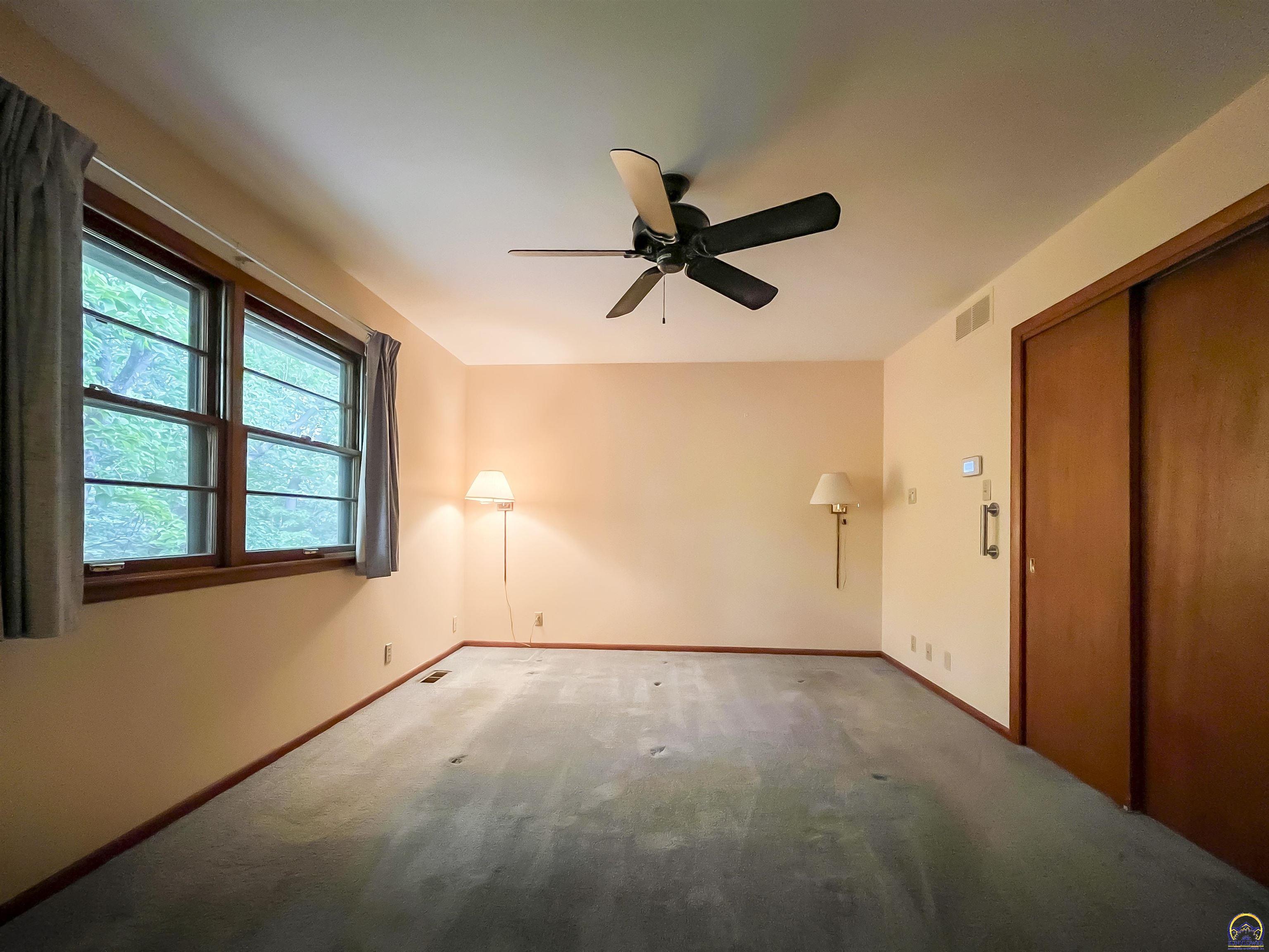 3217 Southwest 33rd Court Topeka, KS 66614 - Photo 32 of 62