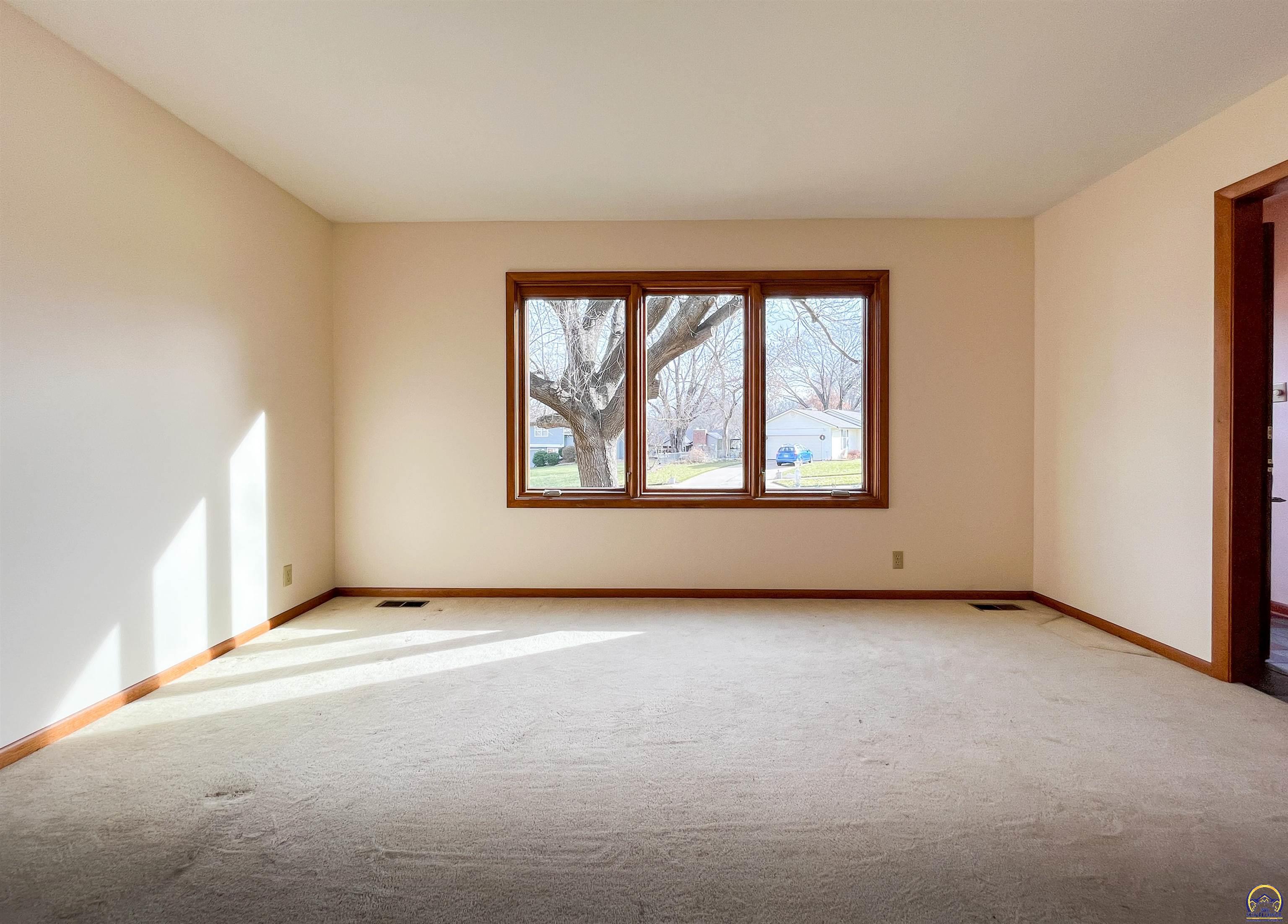 3217 Southwest 33rd Court Topeka, KS 66614 - Photo 47 of 62