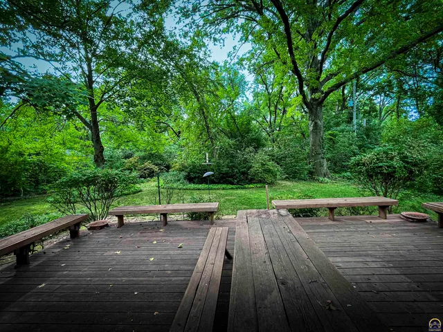 $279,000 | 3217 Southwest 33rd Court, Topeka, KS 66614