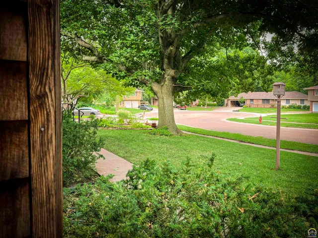 $279,000 | 3217 Southwest 33rd Court, Topeka, KS 66614