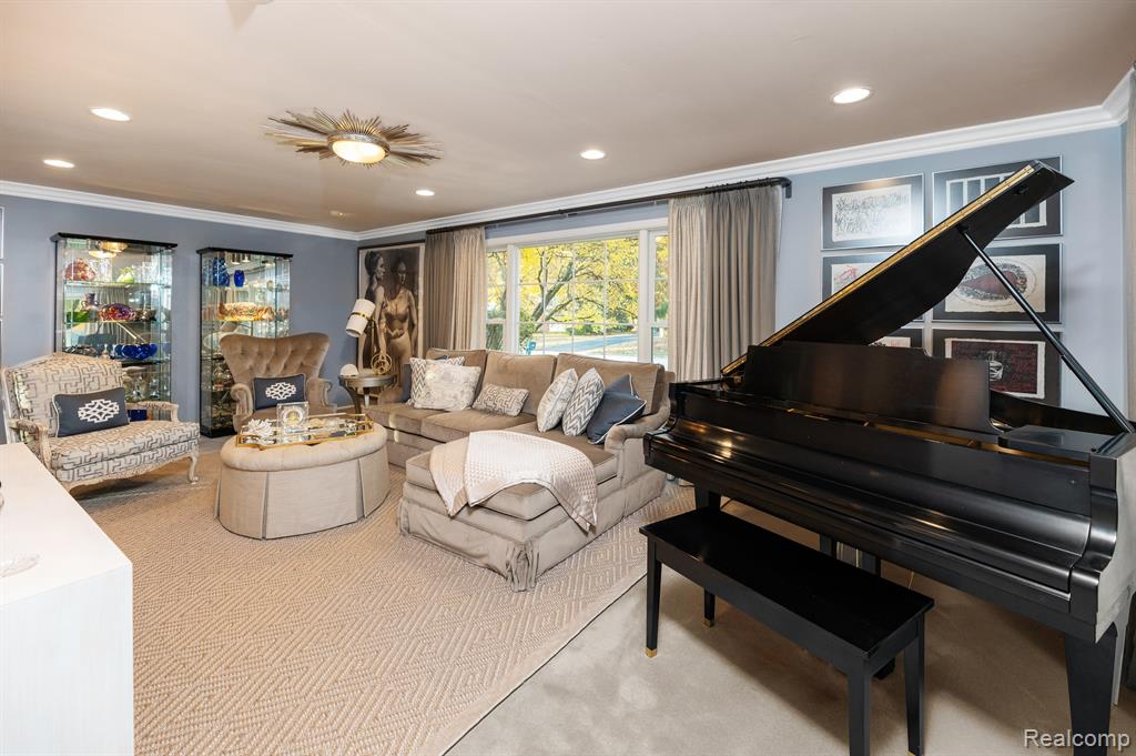 32666 Old Post Road Beverly Hills, MI 48025 - Photo 21 of 39