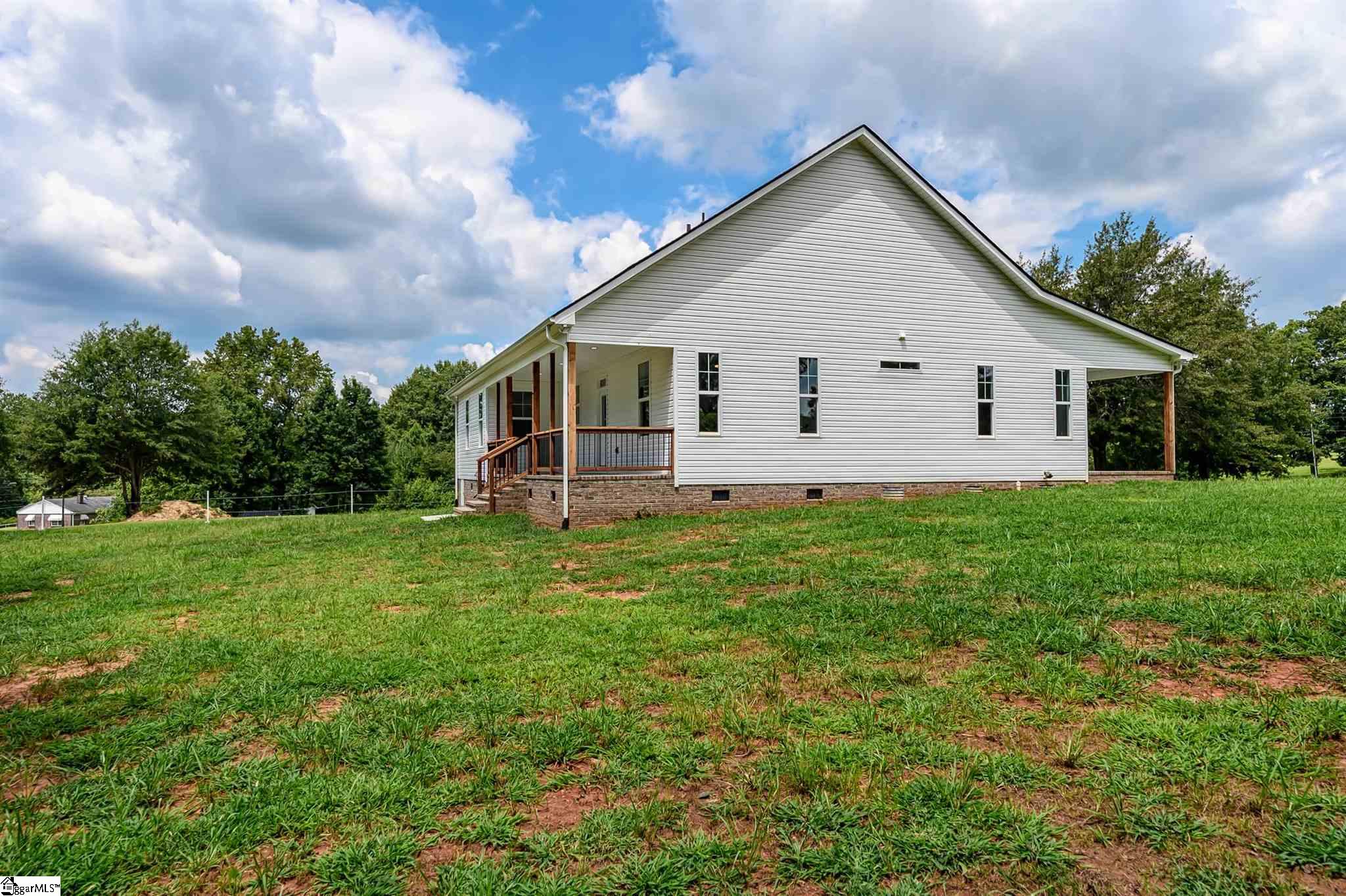 223 Sloan Road Woodruff, SC 29388 - Photo 2 of 36 Gallery Image 2