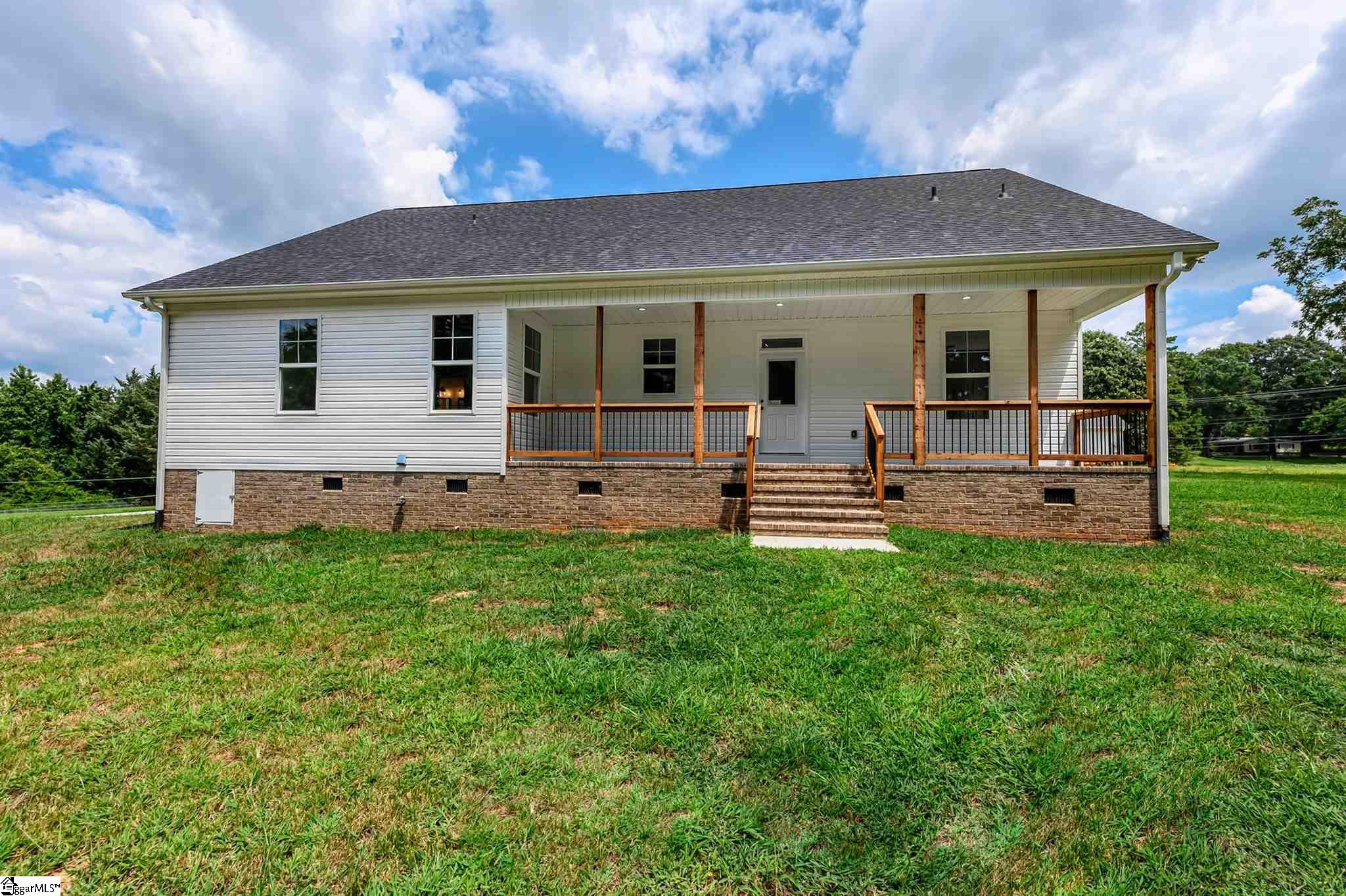 223 Sloan Road Woodruff, SC 29388 - Photo 3 of 36 Gallery Image 3