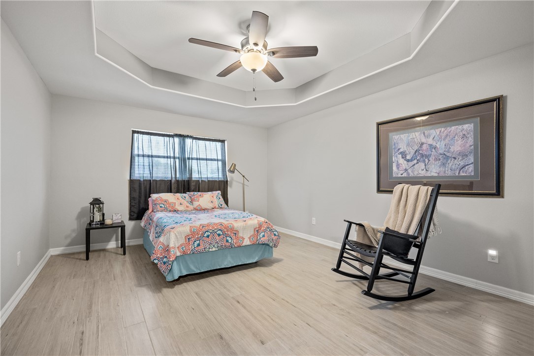 3884 Floerke Road Portland, TX 78374 - Photo 7 of 32 secondary bedroom