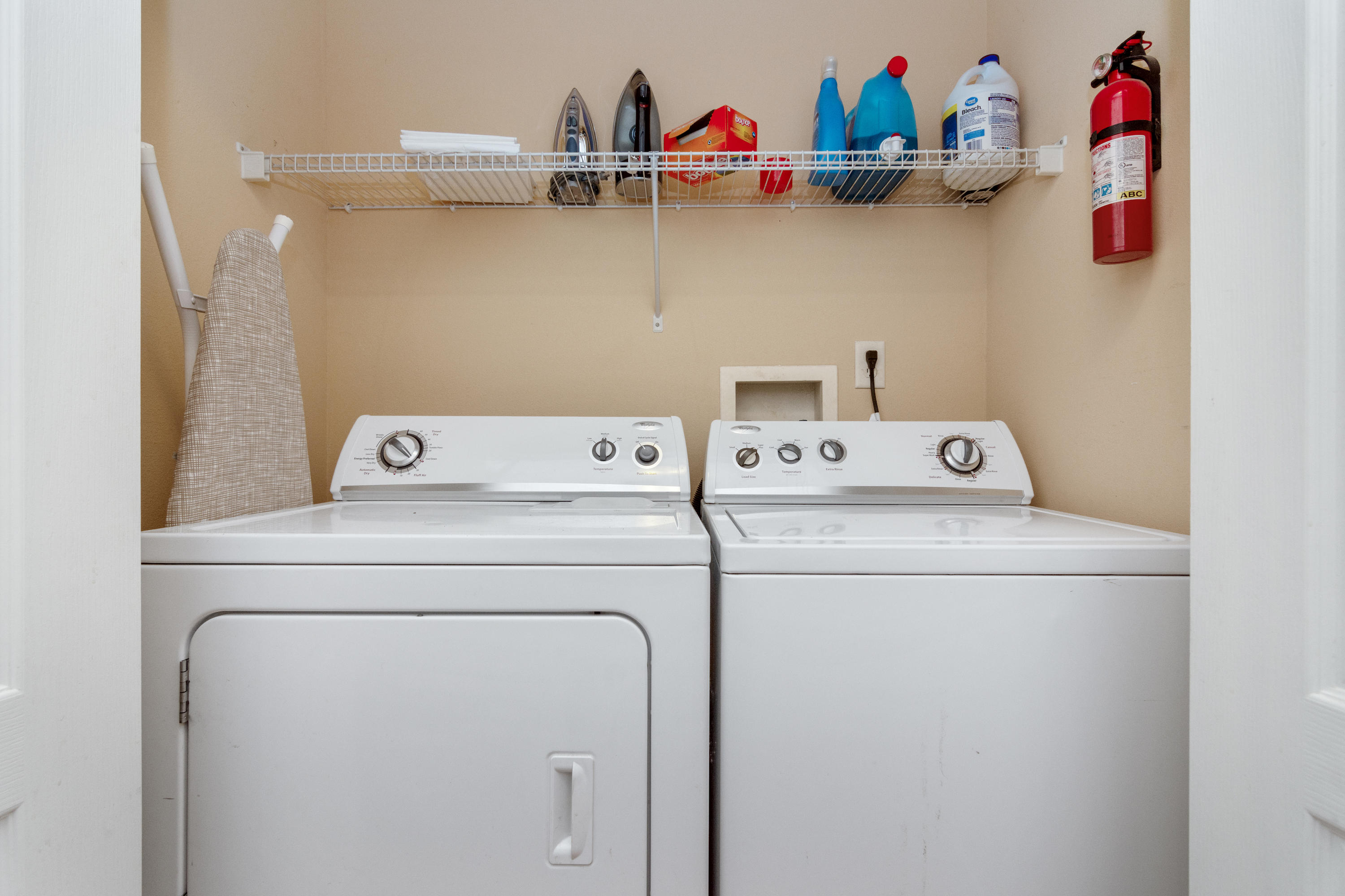 1845 Brick Circle Fort Walton Beach, FL 32547 - Photo 22 of 24 a utility room with dryer and washer