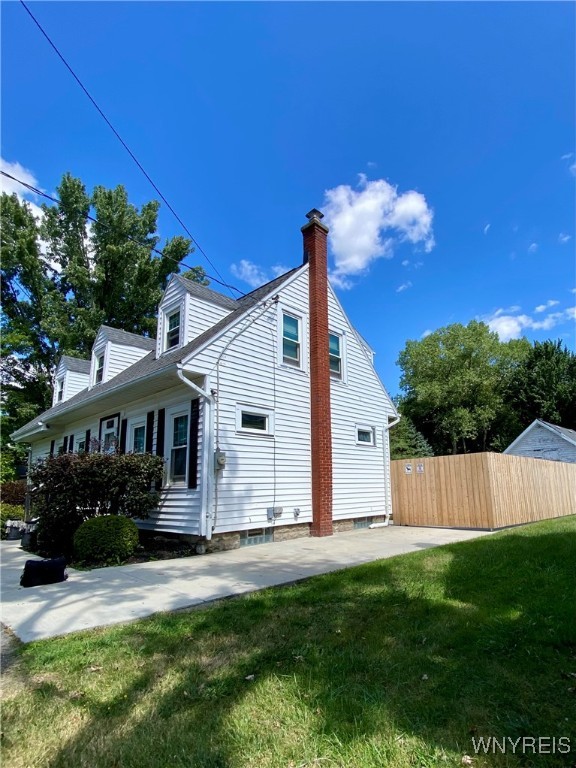 6951 Nash Road Wheatfield, NY 14120 - Photo 3 of 44