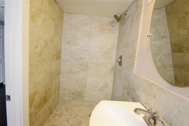 $1,475 | 407 North Chappell Hill Street, Brenham, TX 77833