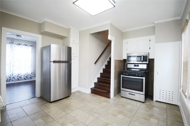 $1,475 | 407 North Chappell Hill Street, Brenham, TX 77833