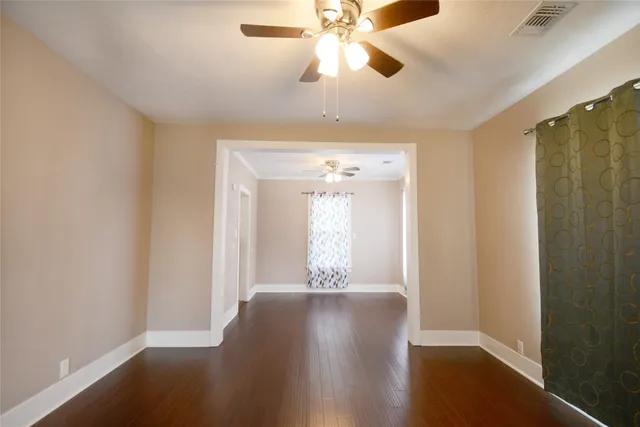 $1,475 | 407 North Chappell Hill Street, Brenham, TX 77833