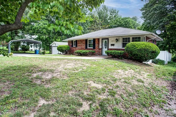 $179,000 | 2255 Alby Street, Alton, IL 62002
