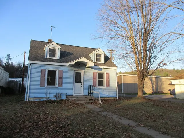 $175,000 | W218 Central Street, Spring Valley, WI 54767