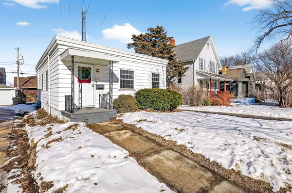 $2,800 | 514 West Lakeside Street, Madison, WI 53715