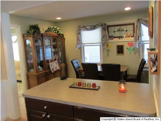 193 Windsor Road Staten Island, NY 10314 - Photo 8 of 17 Additional Photo