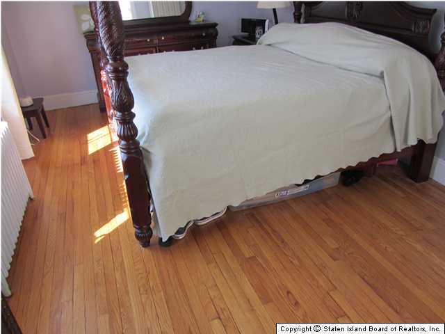 193 Windsor Road Staten Island, NY 10314 - Photo 9 of 17 Additional Photo