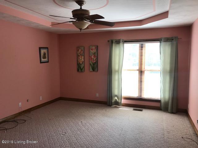355 Equinox Boulevard Mount Washington, KY 40047 - Photo 10 of 19 IMG_3488