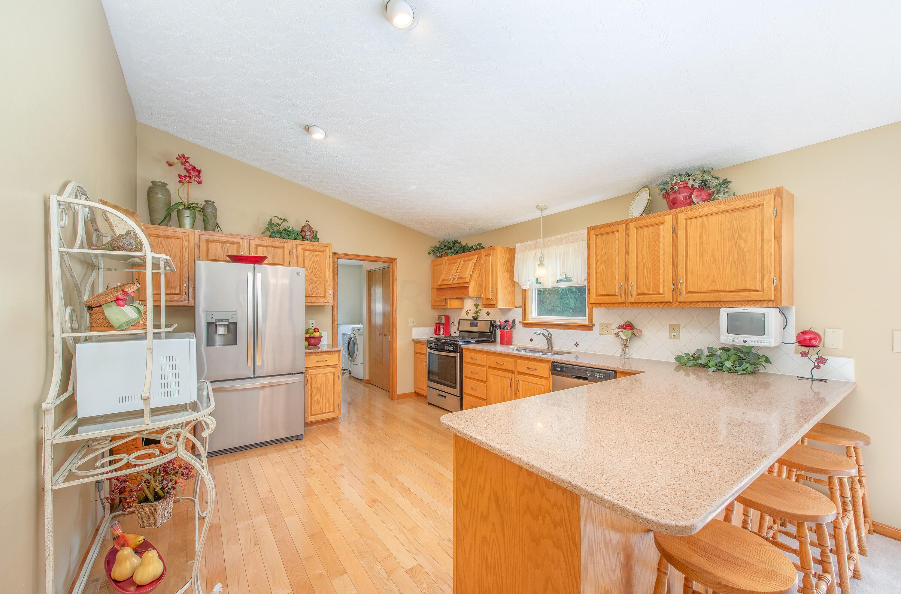7620 Kinney Road Mount Vernon, OH 43050 - Photo 4 of 30 Gallery Image 4